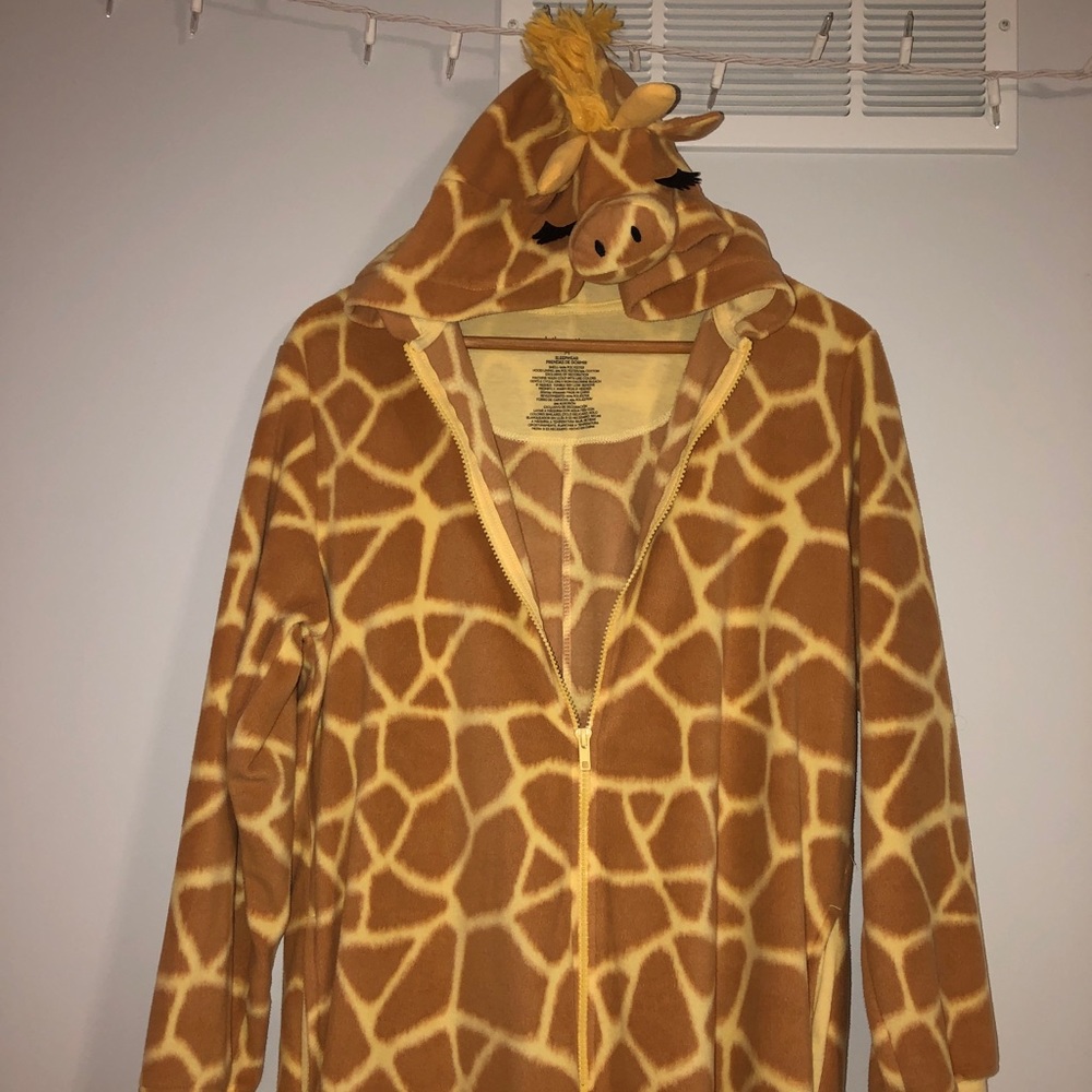 Giraffe onsie